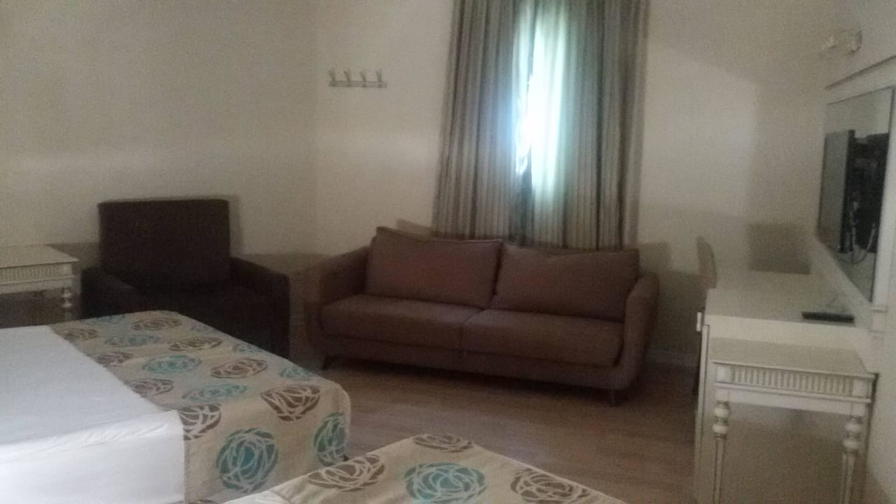 Etwas Barock gehalten,aber sehr sauber Hane Family Resort