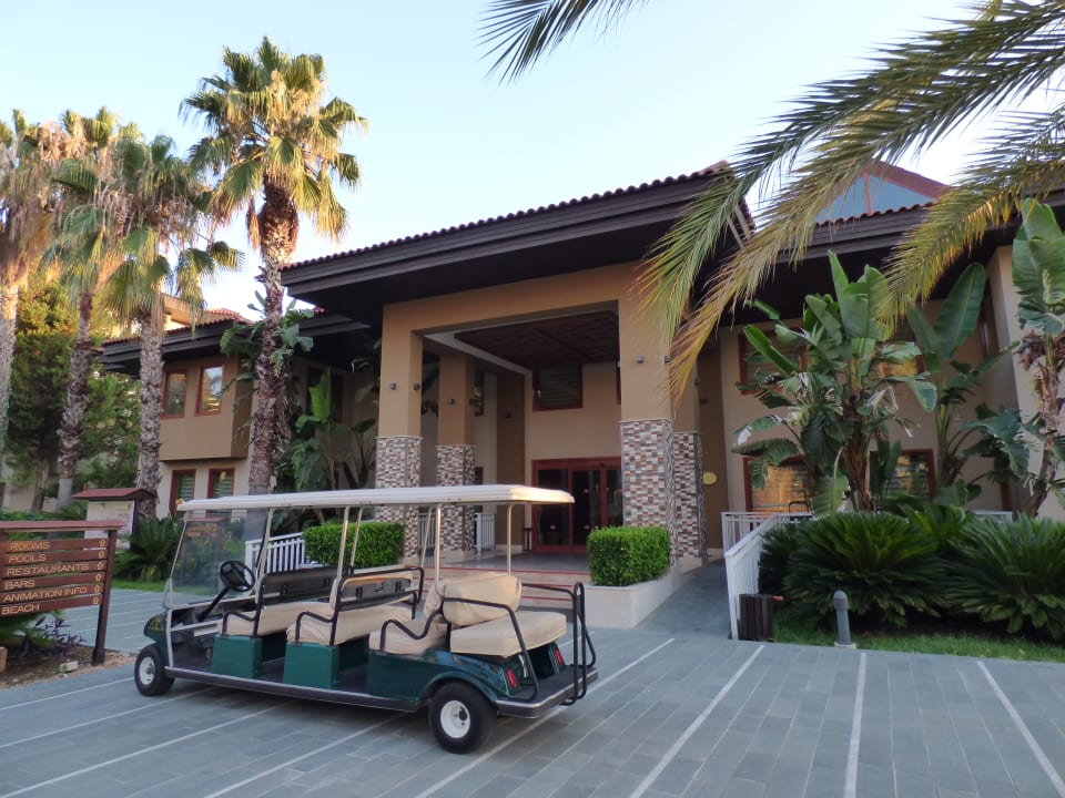 Außenansicht Club Grand Side