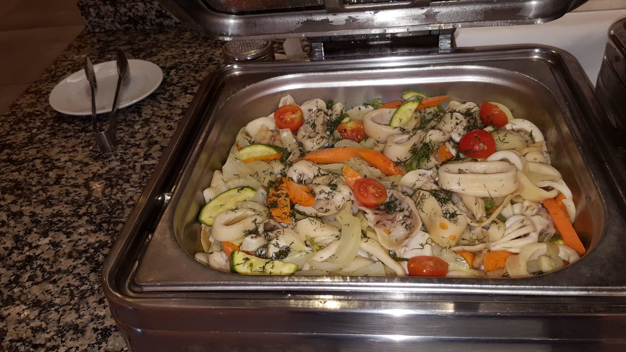 Wo man hinschaut nur lecker Essen Lyttos Beach Hotel