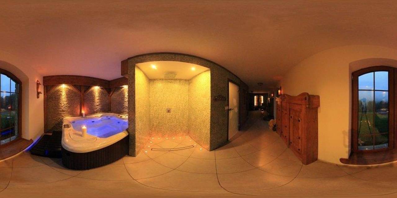 Strefa relaksu SPA (sauna fińska,jacuzzi,masażer) Pension Mileżówka
