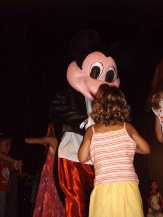 Micky Maus bei der Mini Disco Utopia Beach Club
