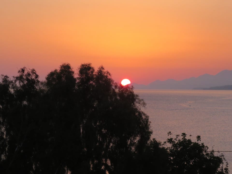 Morgendämmerung die I. Corissia Beach Hotel