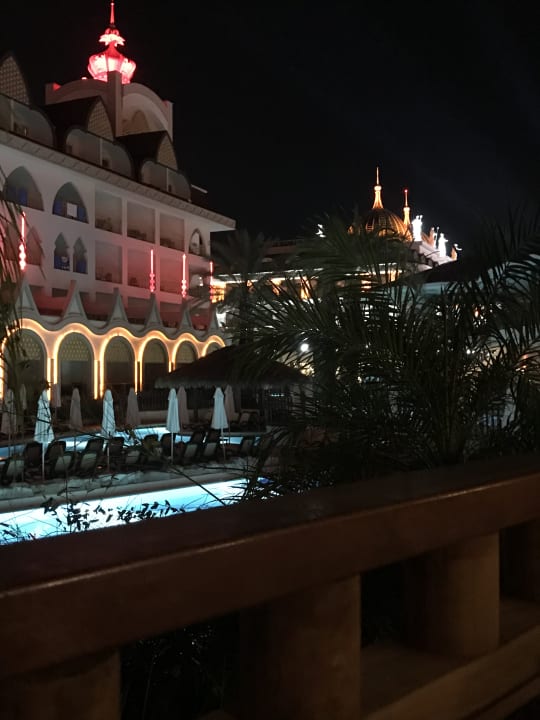 Pool Well Palace Side