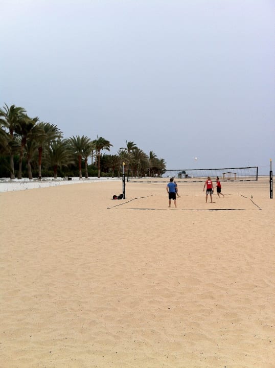 Vollyballspielen am Strand ROBINSON JANDIA PLAYA
