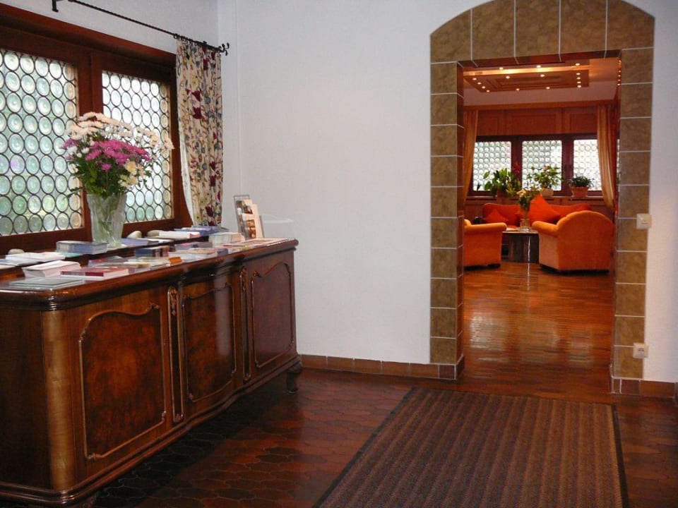 Rezeption/Lobby Hotel Deutschmeister