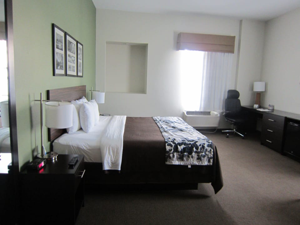 Bequemes Doppelbett Hotel Sleep Inn & Suites Downtown Inner Harbor