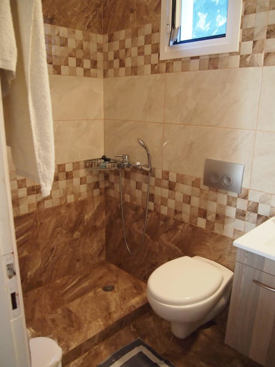 Bad Apartments Evdokia