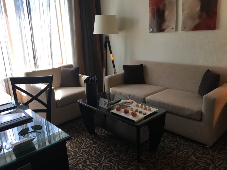 Zimmer Towers Rotana