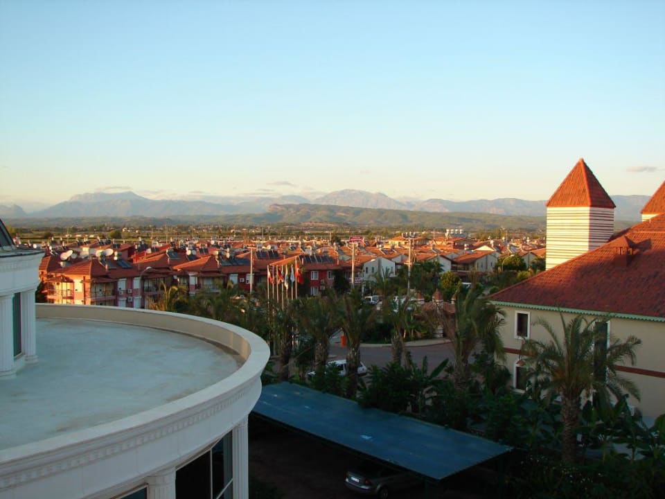Blick vom Hotel ins "Landesinnere" Trendy Aspendos Beach Hotel