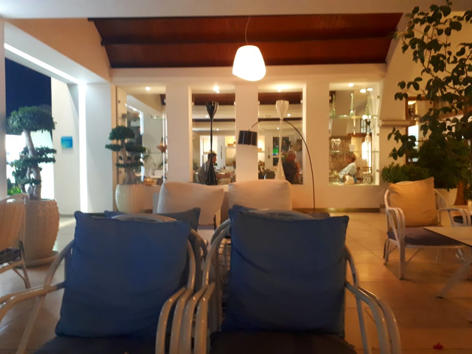 Restaurant Sentido More Meni Residence & Suites