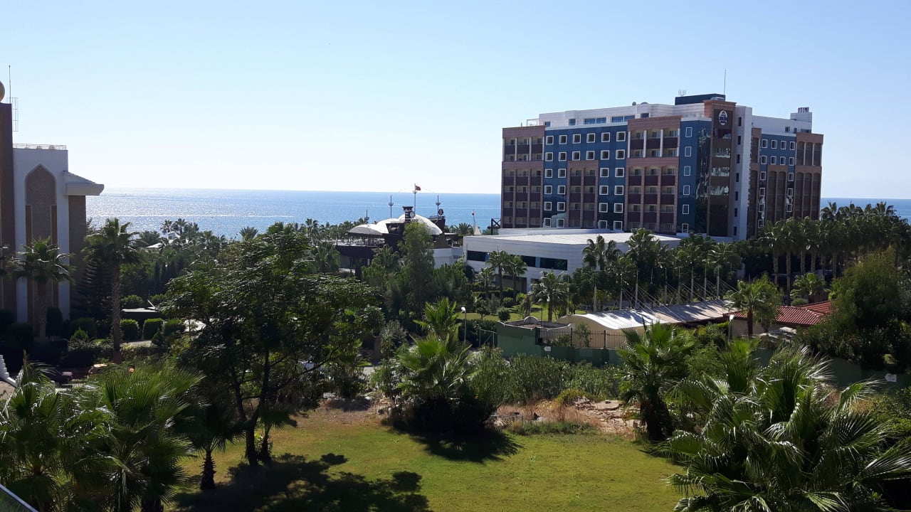 Blick vom Balkon Side Sunport Hotel & Spa