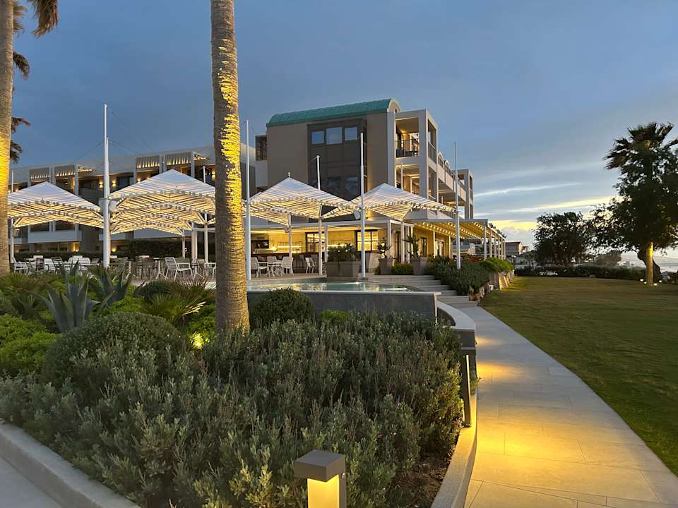 Außenansicht AMIRA Luxury Resort  Adults Only