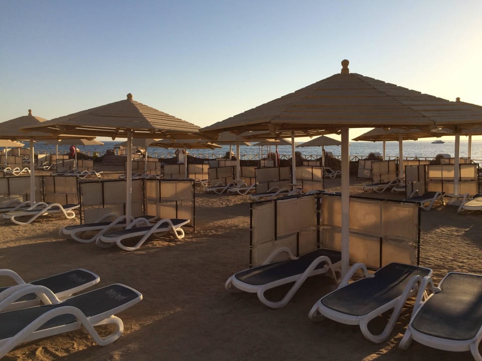 Hotel Strand um ca. 5:30 Uhr Ruhe vor dem Sturm SUNRISE Holidays Resort (Adults Only)