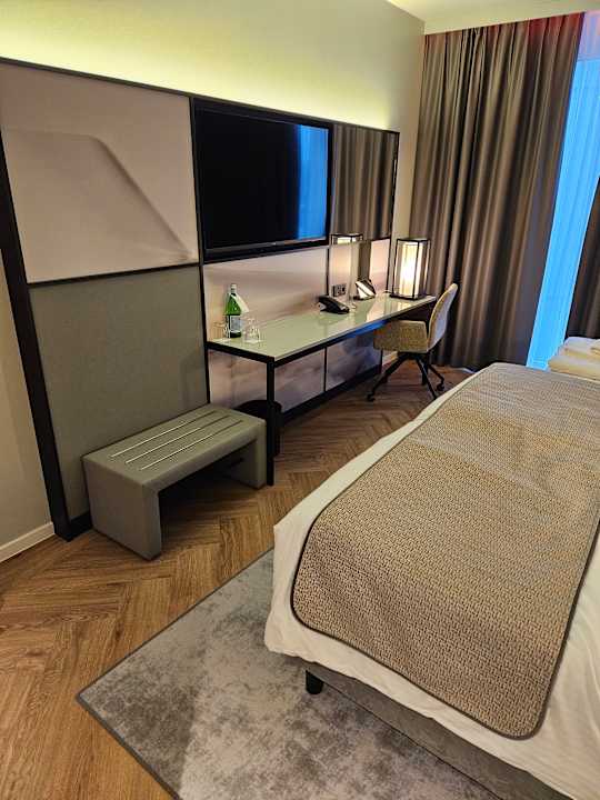 Zimmer Leonardo Royal Hotel Cologne Bonn Airport