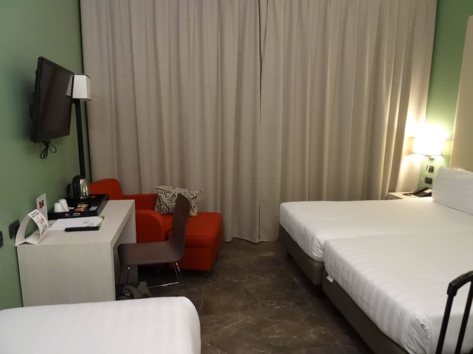 Dreibett Zimmer Klima Hotel Milano Fiere