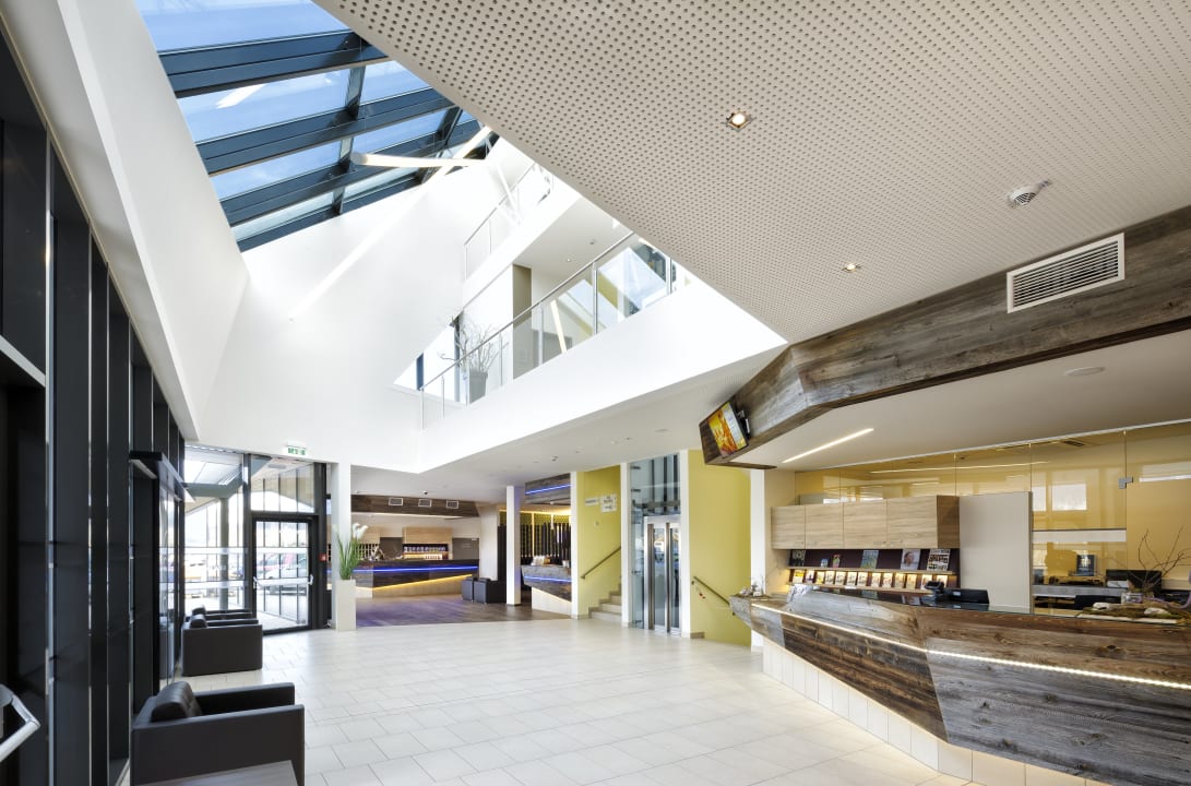 Lobby Narzissen Vital Resort