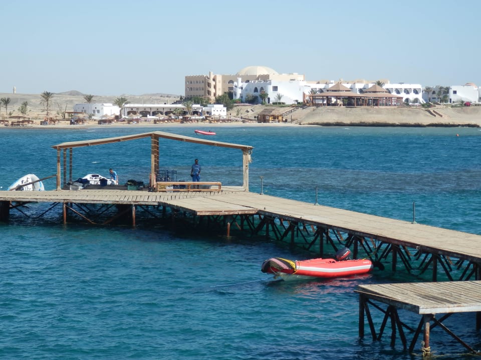 Bootsanleger Three Corners Equinox Beach Resort