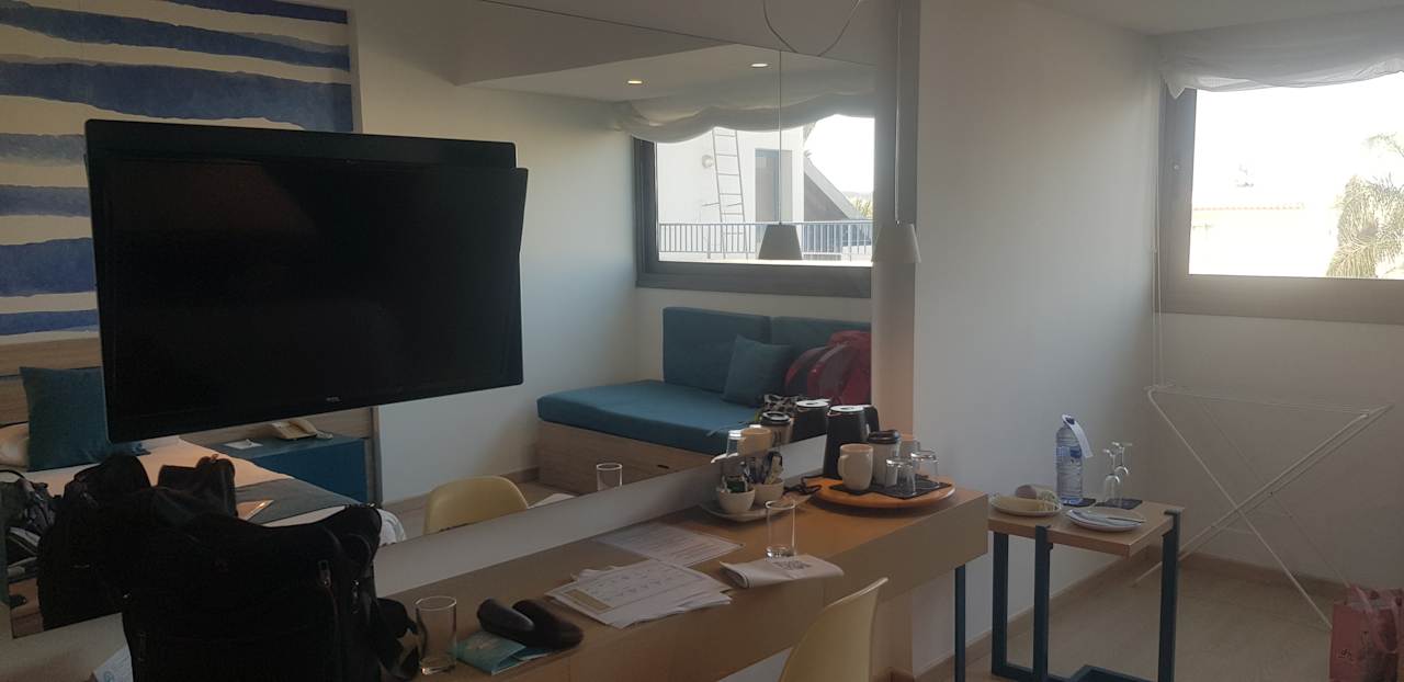 Zimmer Crystal Springs Beach Hotel