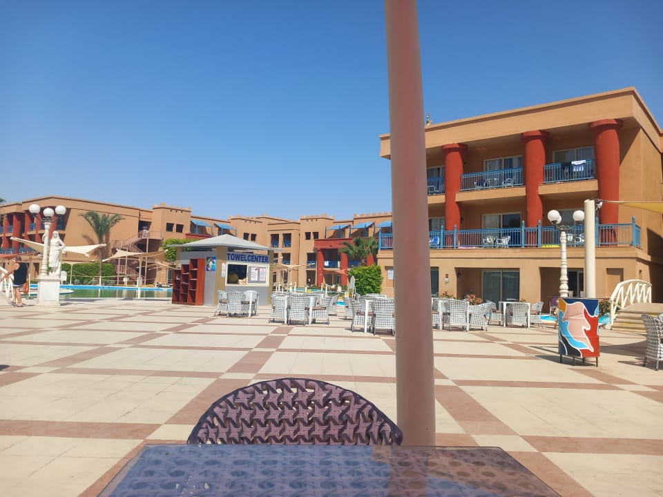 Pool Hotel Titanic Palace