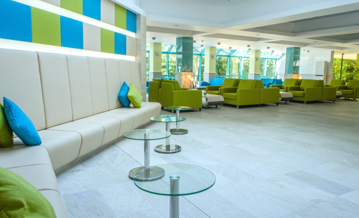 Lobby Hotel Borjana