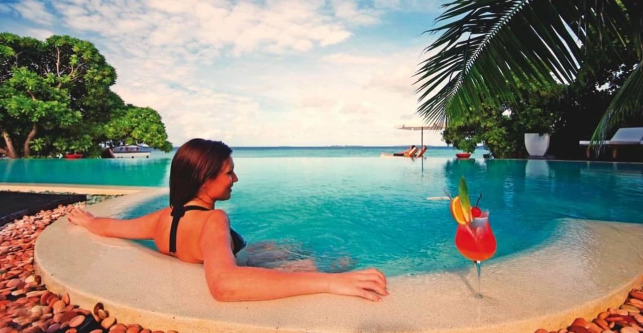 Pool Adaaran Select Meedhupparu Island Resort - Premium All Inclusive