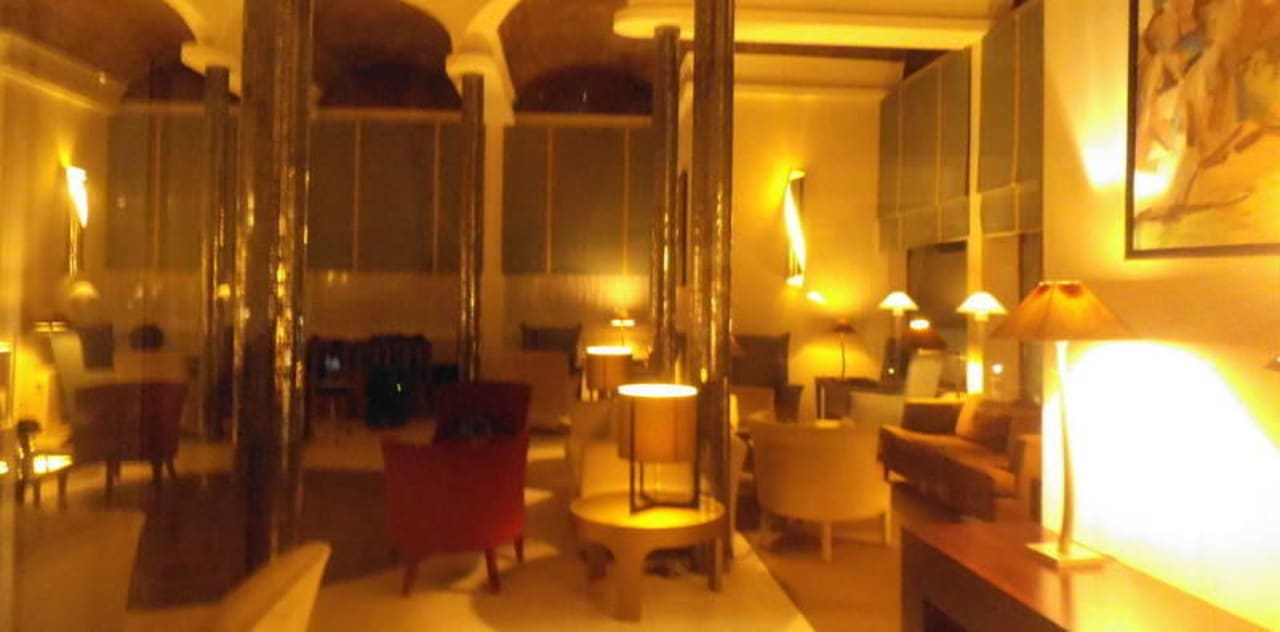 Innen Ozadi Altura Beach Resort