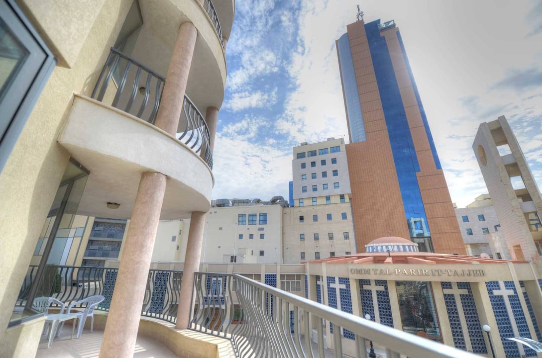 One Bedroom Apartment Alexandra Hotel