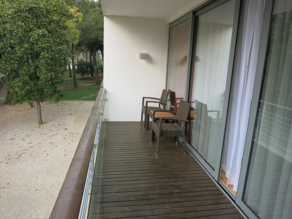 Balkon / Rattan Bestuhlung Falkensteiner Hotel Adriana