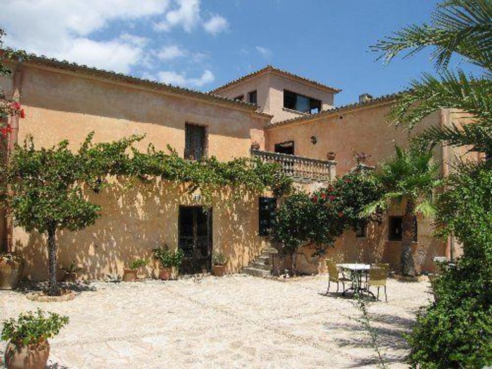 Sa Galera - das Haupthaus mit Innenhof Hotel Sa Galera