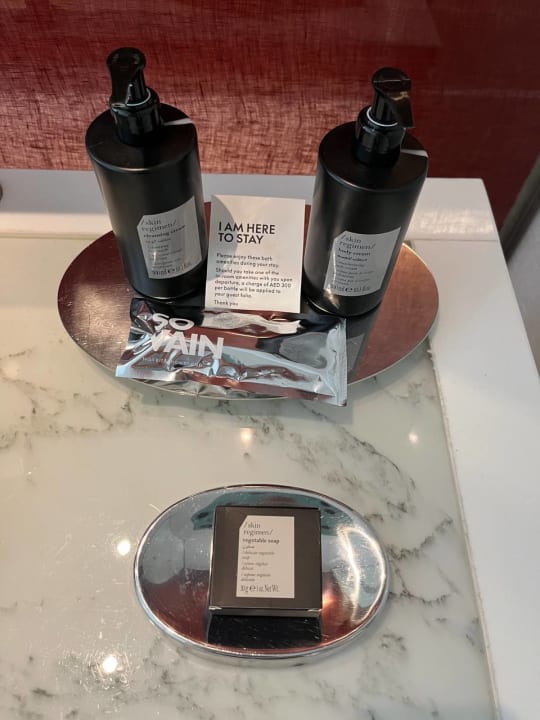 Zimmer W Abu Dhabi - Yas Island