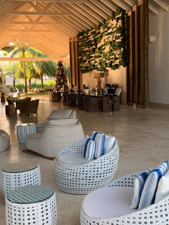 Lobby Viva V Samana by Wyndham – Adults Only