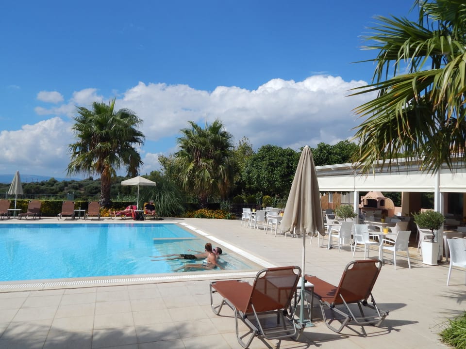 Pool Hotel Astra Village