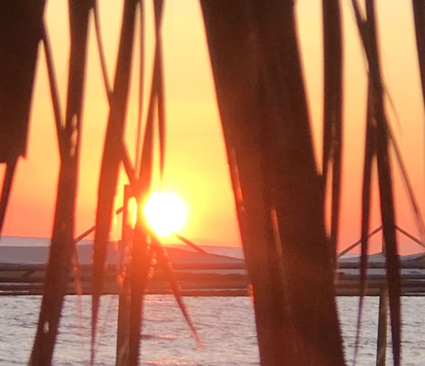 Strand Club Turtas Beach Hotel