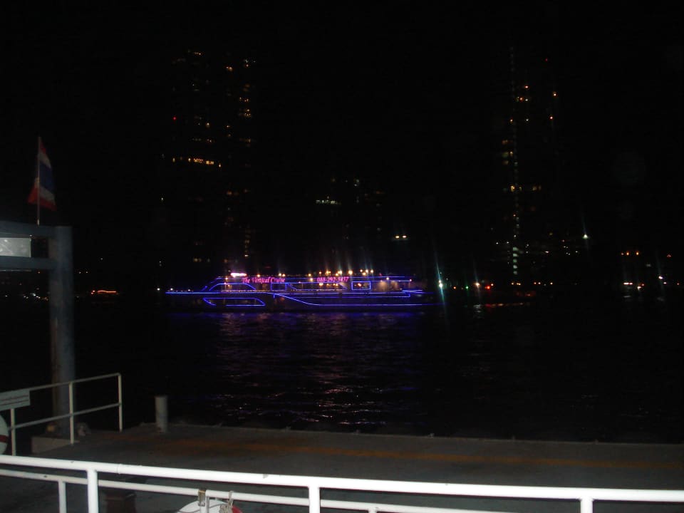 Ausblick Ramada Plaza by Wyndham Bangkok Menam Riverside