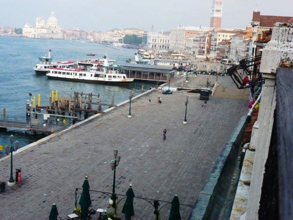 Der Campanile im Morgendunst Residenza A Tribute to Music