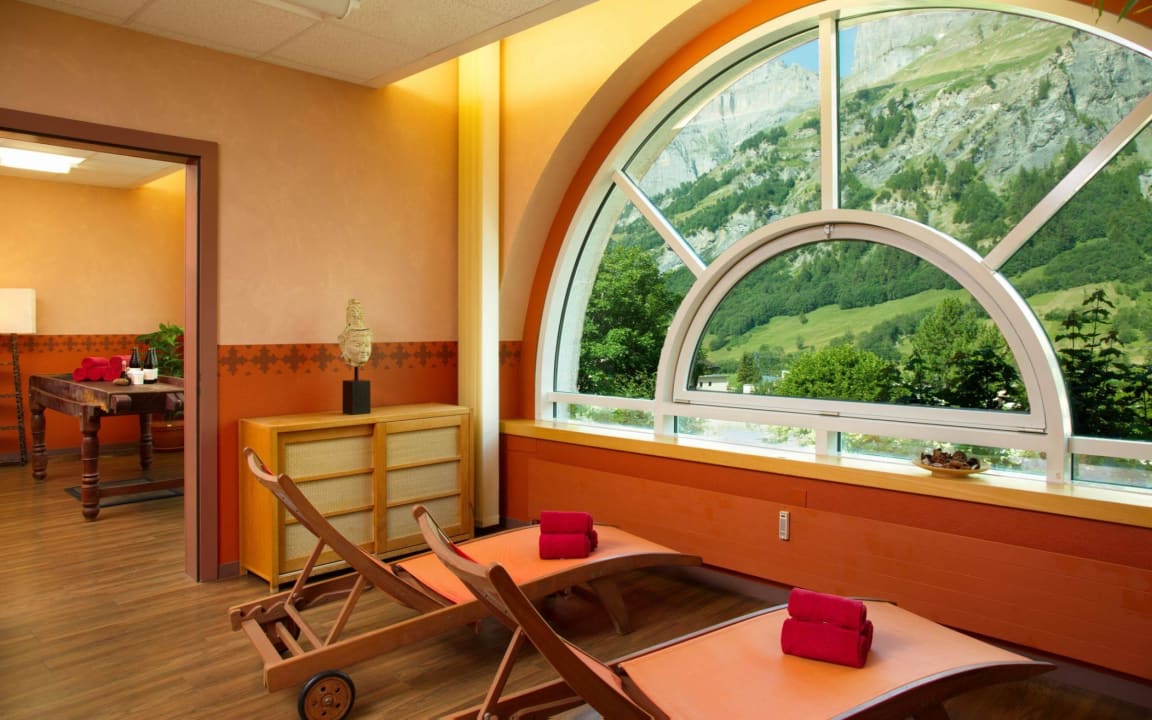 Alpentherme Behandlungsraum Ayurveda Thermal Hotels & Walliser Alpentherme