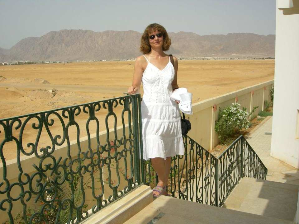 A tak wyglada otoczenie hotelu Hotel Elaria Beach Resort