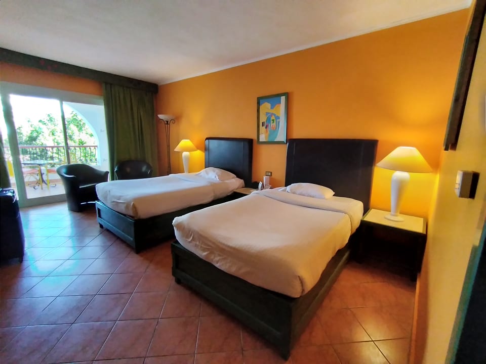 Zimmer Arabia Azur Resort