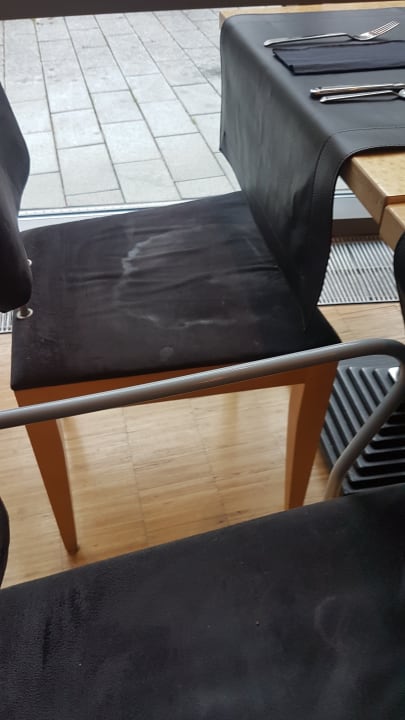 Restaurant FOUR Munich Neue Messe