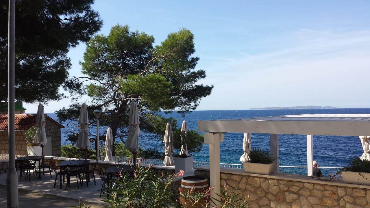 Blick von Veli Žal auf Bucht Sunčana Uvala Hotel Aurora