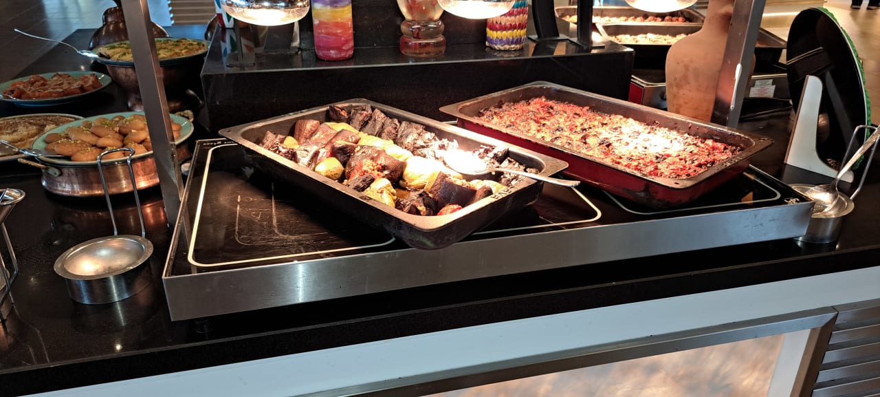 Gastro Limak Lara Deluxe Hotel & Resort