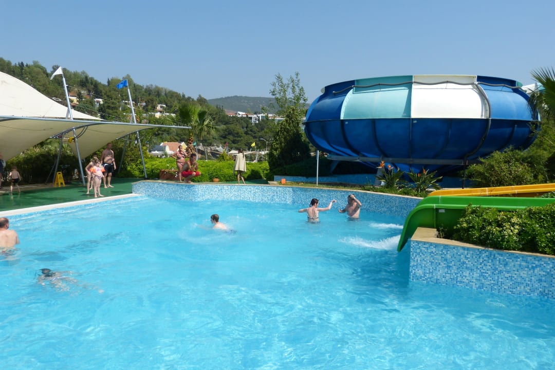 Aquapark Hotel Pine Bay Holiday Resort