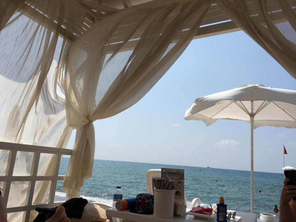 Blick von einer Strandcabana Titanic Deluxe Lara