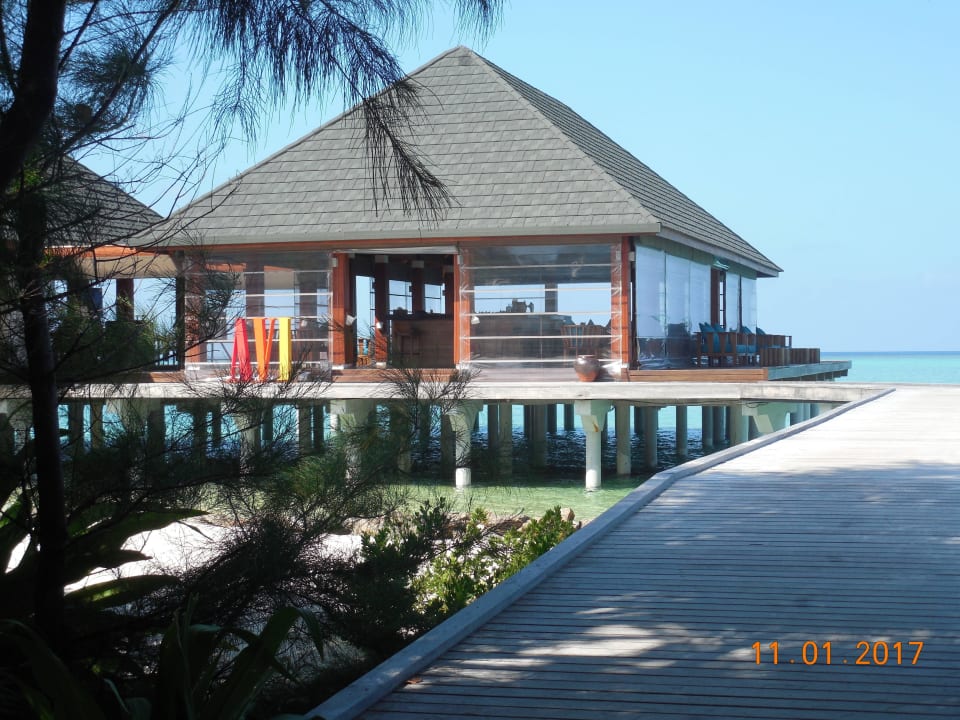 Leeres "First Class Restaurant" Summer Island Maldives