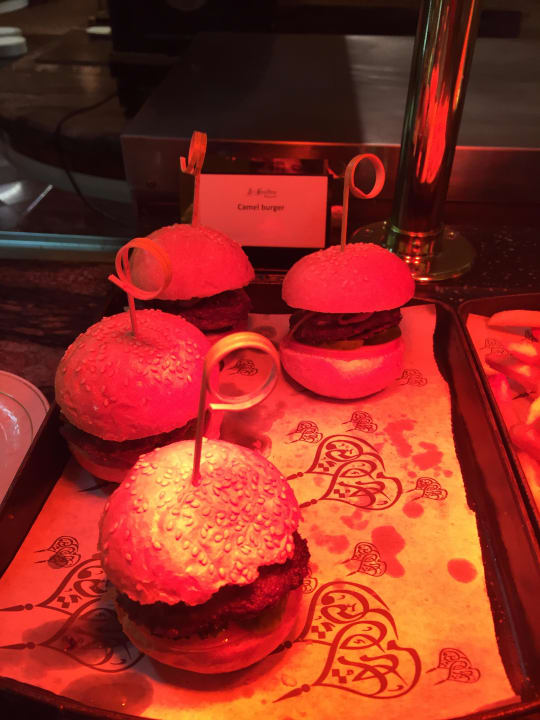Camelburger Emirates Palace Mandarin Oriental