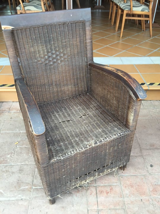 Möbel Bar Außenbereich Ilunion Sancti Petri