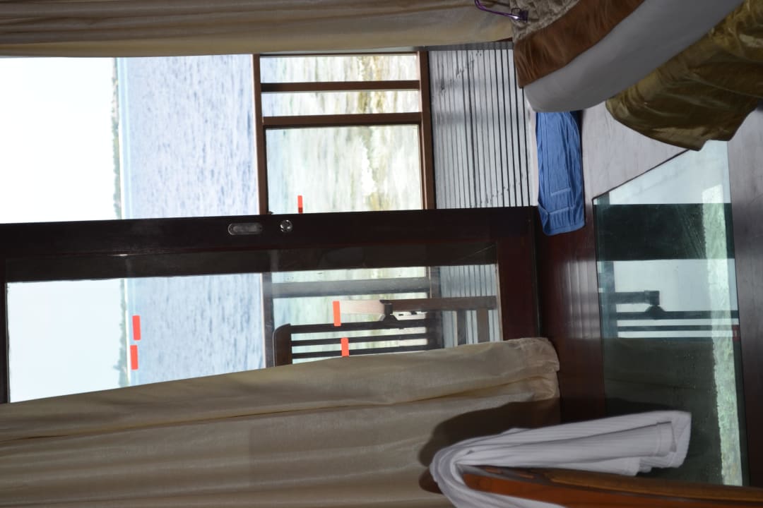 Wasserbungee Embudu Village