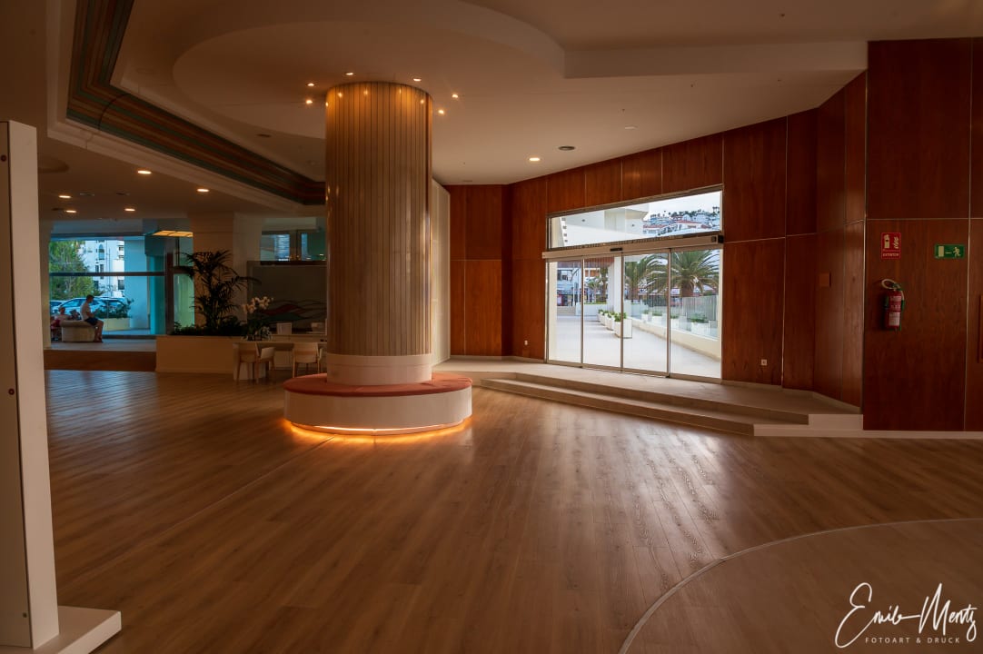 Lobby Iberostar Waves Bouganville Playa
