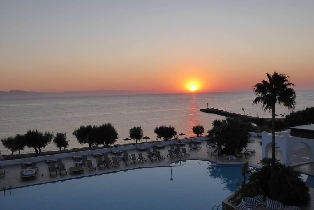 Sonnenaufgang TUI BLUE Oceanis Beach and Spa Resort