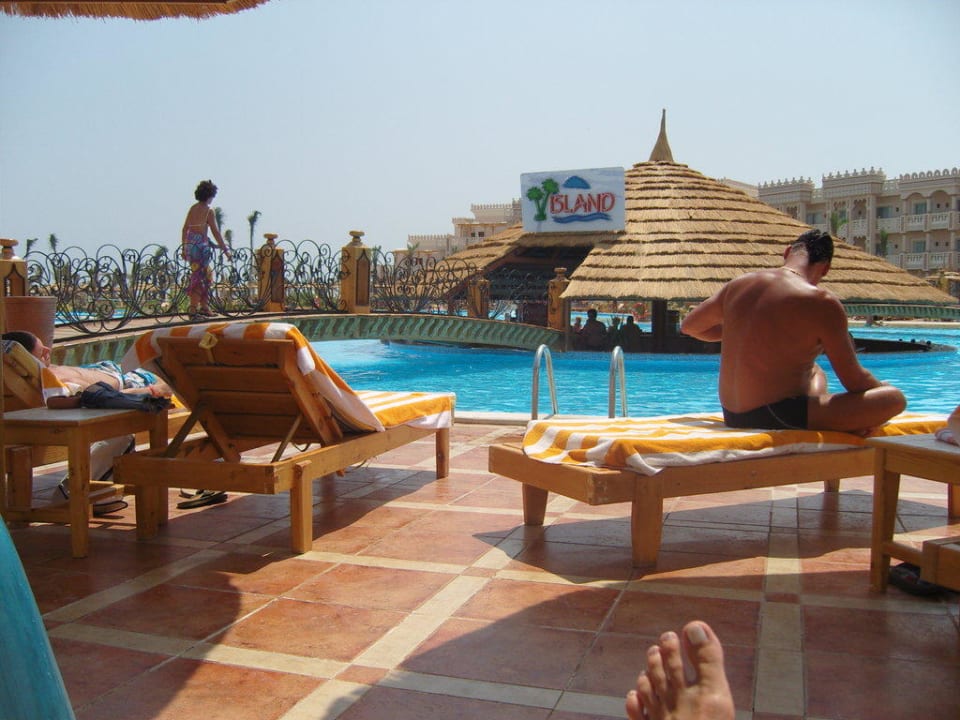 Weg zum Pool Pickalbatros Palace Resort